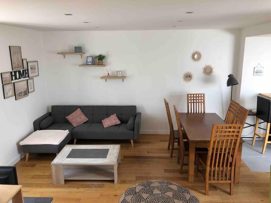 Maison De Ville Conviviale Avec Terrasse Lanester Bagian luar foto
